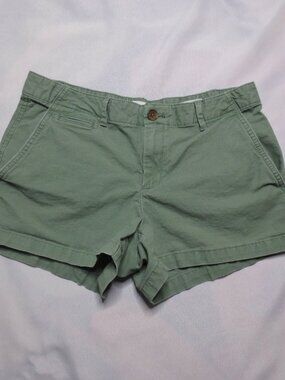 GAP womens SHORTS sage green SUMMER mid-rise SIZE 4